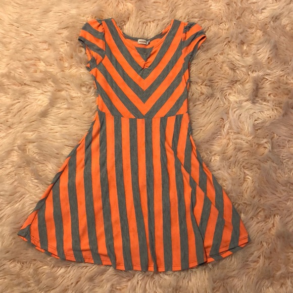A Casual Orange And Gray Girls Dress - Picture 1 of 2
